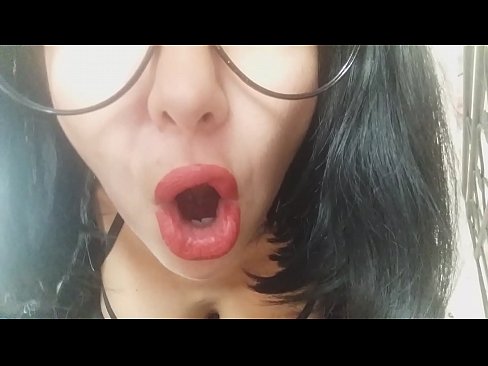 ❤️ Wokondedwa, amayi ako opeza sakulora kupita kusukulu lero ... ndimakufuna kwambiri ... ❤❌  pa ife% ny.mysexpics.ru% ﹏